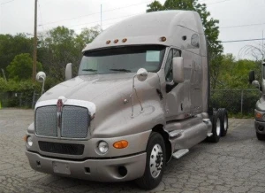 Фото Американский тягач KENWORTH T2000