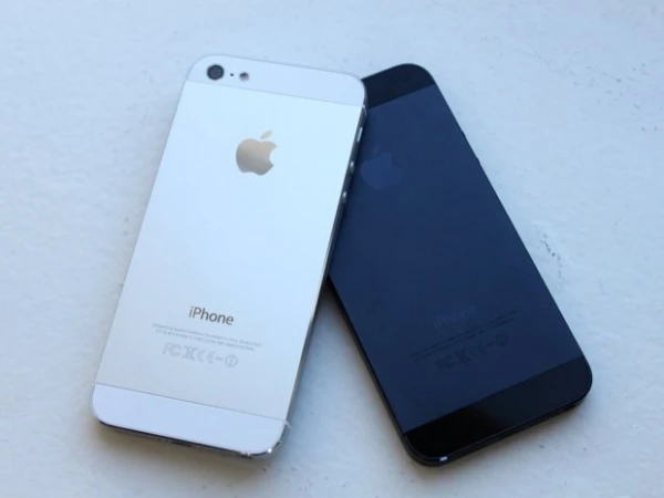 Фото Apple iPhone 5 16GB Sim Free