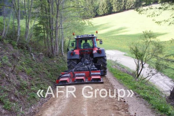 Фото Уплотнитель с вибрационной пластиной PTH Compactor