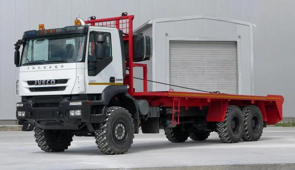 Фото Контейнеровоз на шасси Iveco Trakker