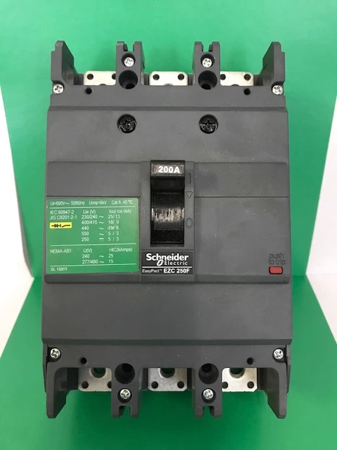 Фото Автоматический выключатель Schneider Electric, Mitsubishi