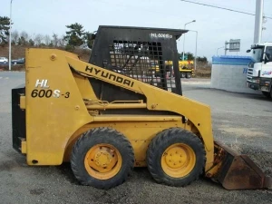 Фото Погрузчик с бортовым поворотом Hyundai HL600S-3