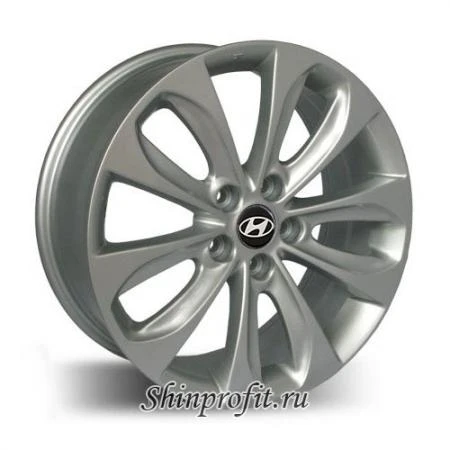 Фото Replica 586 Hyundai 7.5x17/5x114.3 D67.1 ET47 Silver