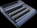 фото USB/MIDI-контроллер BEHRINGER BCR2000