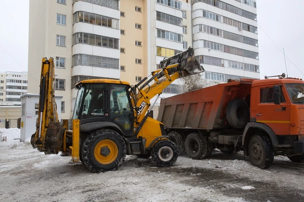 Фото Уборка, вывоз снега и мусора