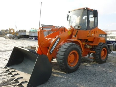 Фото Погрузчик фронтальный Doosan DL305