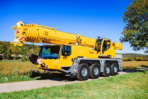 Фото Автокран Liebherr LTM 1070 — 70 тонн