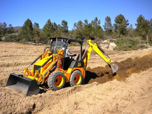 Фото Экскаватор-погрузчик jcb 1cx /Аренда/