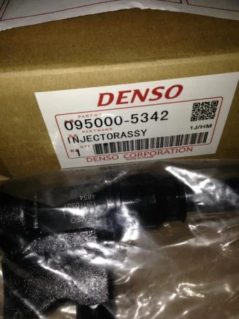 Фото Форсунка Denso 095000-5342 4HK1 на автобус Богдан.