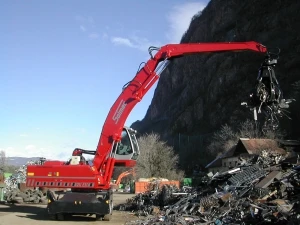 Фото Перегружатели мобильные Solmec и грейферы Rozzi (лом