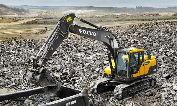 Фото Гусеничный экскаватор Volvo EC170D