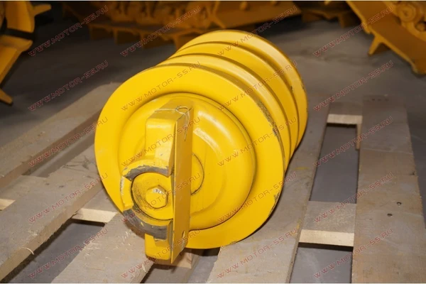 Фото KOMATSU D85A Каток двубортный SHANTUI