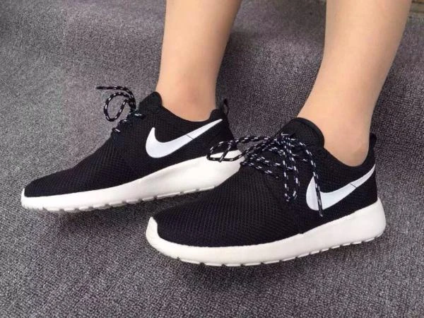 Фото Туфли Nike Roshe Run