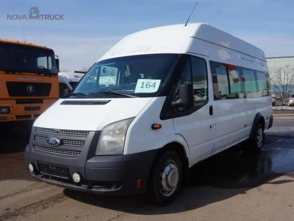 Фото Ford Transit