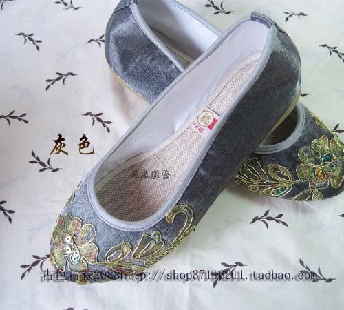 Фото Туфли Small garden blessing card embroidered shoes a6028