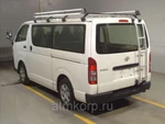 фото Грузовой микроавтобус фургон категория B TOYOTA HIACE VAN