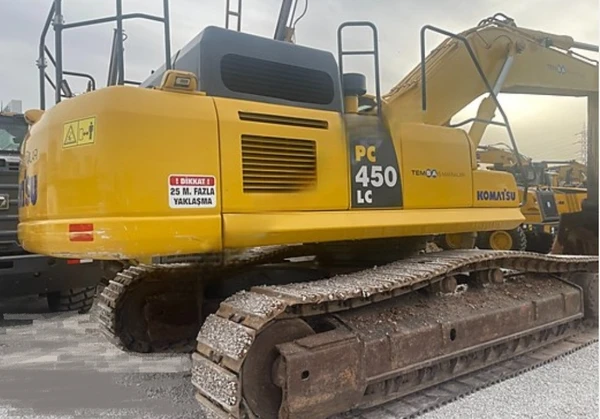 Фото Экскаватор гусеничный Komatsu PC450LC-8