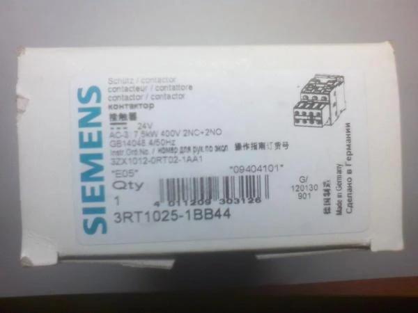 Фото Контактор 17А 7,5кВ 400В 3RT1025-1BB44 Siemens