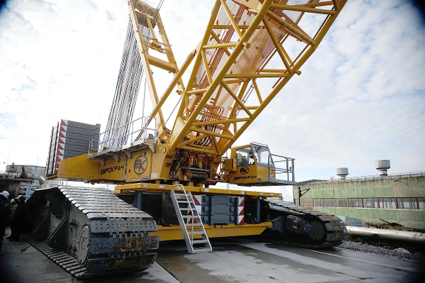 Фото Сдам в аренду гусеничные краны LIEBHERR LR1300,LR1280,LR1250