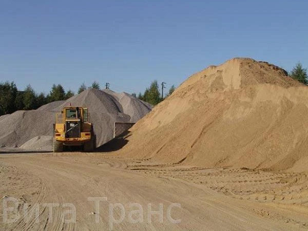 Фото Строительный песок с доставкой по Санкт-Петербургу и Лен. области