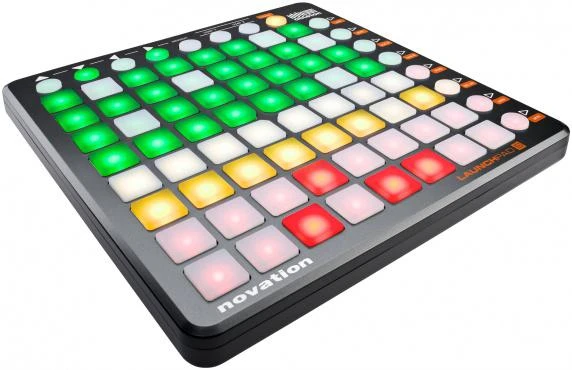 Фото MIDI-контроллер Novation Launchpad