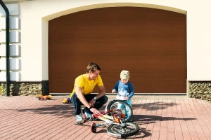 Фото Автоматические гаражные секционные ворота