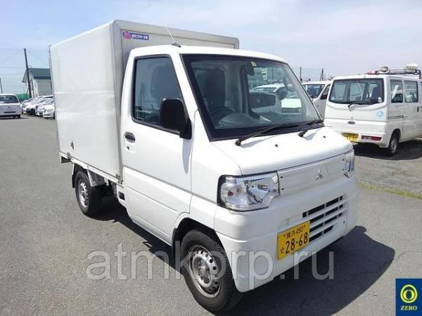 Фото Автофургон изотермический MITSUBISHI MINICAB TRUCK г 2014 груз 0,35 тн двухсторонняя разгрузка пробег 80 т.км