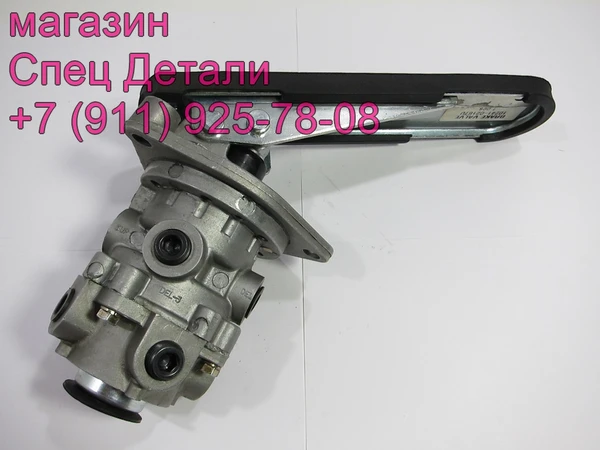 Фото Hyundai HD Universe AeroTown Кран тормозной главный c педалью 1024102167