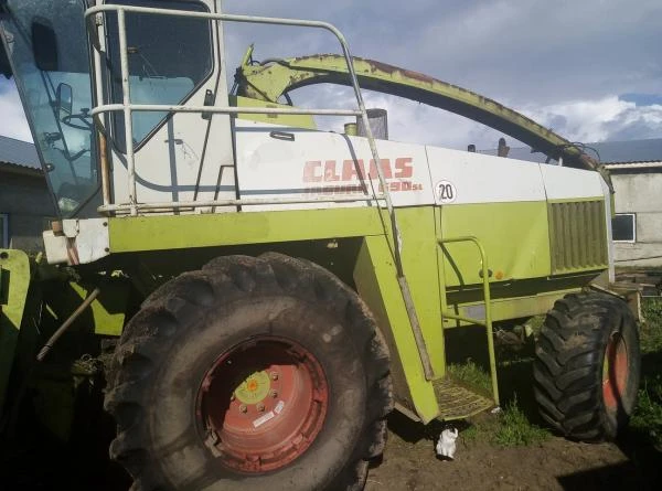 Фото Комбайн кормоуборочный CLAAS Ягуар 690 SL с запчастями