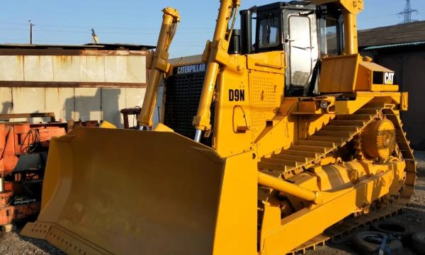 Фото Продам/куплю бульдозер CAT D9N 1994 года