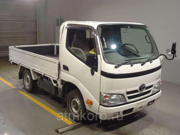 Фото Легкий грузовик категория B бортовой TOYOTA DYNA