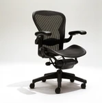 фото Herman Miller Aeron