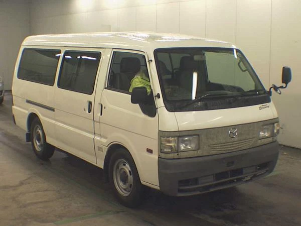 Фото Mazda Bongo Van грузопассажирский 6-ти местный