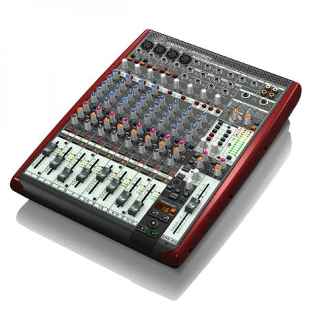 Фото Аналоговый микшерный пульт Behringer UFX1204