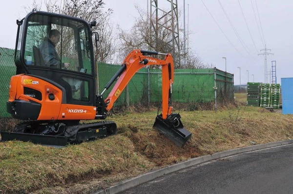 Фото Мини-экскаватор Kubota KX019-4