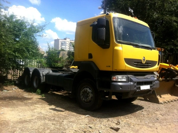 Фото Седельный тягач Renault Kerax