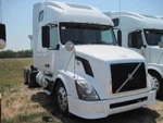 фото Американский тягач Volvo VNL670