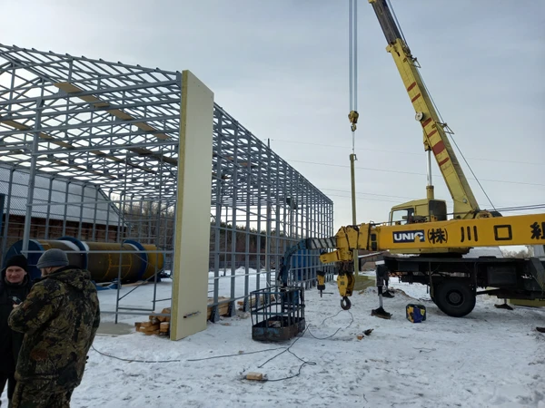 Фото Монтаж сендвич панелей в Новосибирске