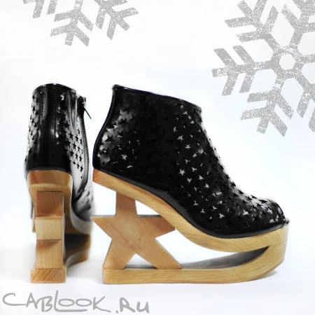 Фото Jeffrey Campbell Jeffrey Campbell звездные ботильоны на деревянной танкетке Skate-star