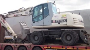 Фото Аренда колесного экскаватора TEREX TW170 (с гидромолотом)