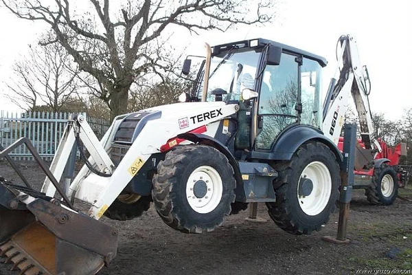 Фото Услуги экскаватора погрузчика TEREX 860