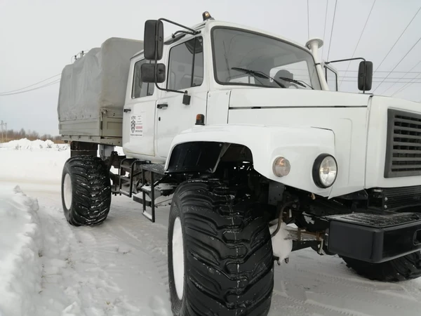 Фото Автомобил снегоболотоход,  ГАЗ рыболов  охотник  садко с  двухрядной  кабиной.