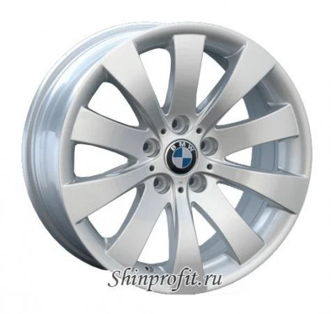 Фото Replica B95 8x18/5x120 D72.6 ET30 Silver