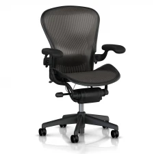 Фото Кресло для руководителя Herman Miller Aeron Chair Lumbar Support