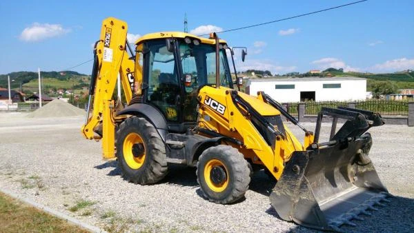 Фото Услуги, аренда экскаватора-погрузчика JCB, John Deere