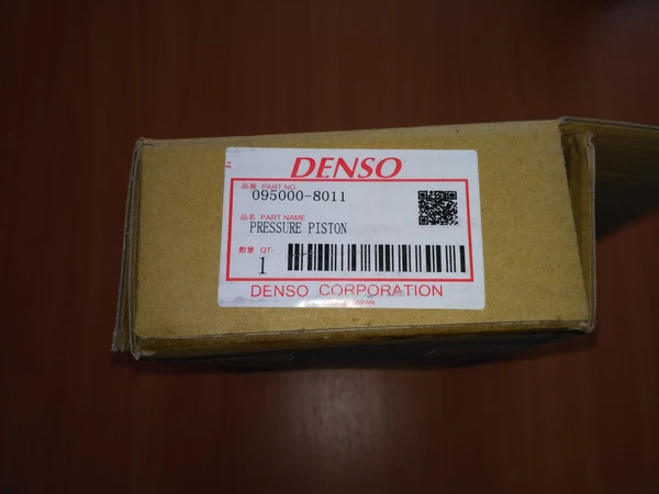 Фото Продам Форсунку Denso 095000-8011 (VG1246080051)