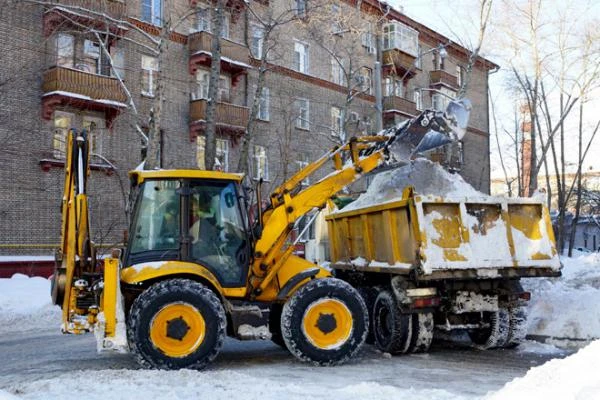 Фото Вывоз снега в Перми