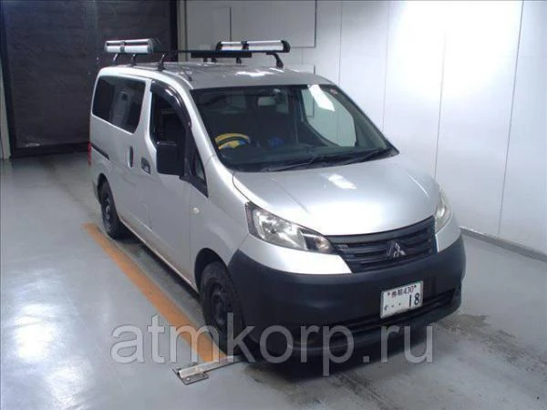 Фото Грузопассажирский микроавтобус минивэн MITSUBISHI DELICA 2011 багажник 2 - 5 мест груз 600 кг пробег 122 т.км